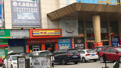 曾在南寧紅極一時(shí)的螺螄粉連鎖店,如今卻旺鋪招租